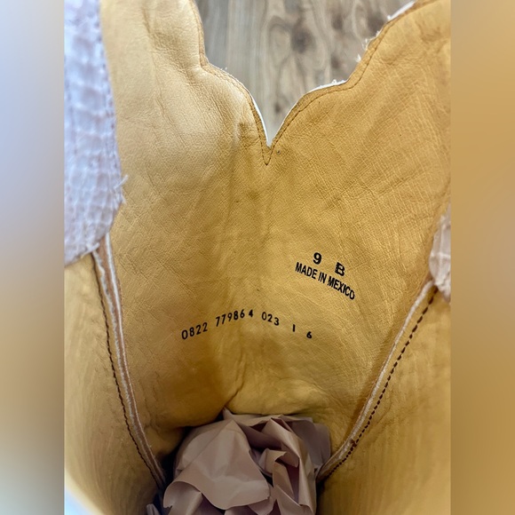 IDYLLWIND STRUT WHITE WESTERN BOOTS - SNIP TOE Size 9 EUC - Picture 10 of 11